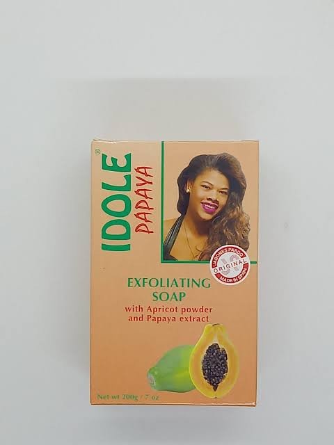 IDOLE PAPAYA SAVON GOMMANT